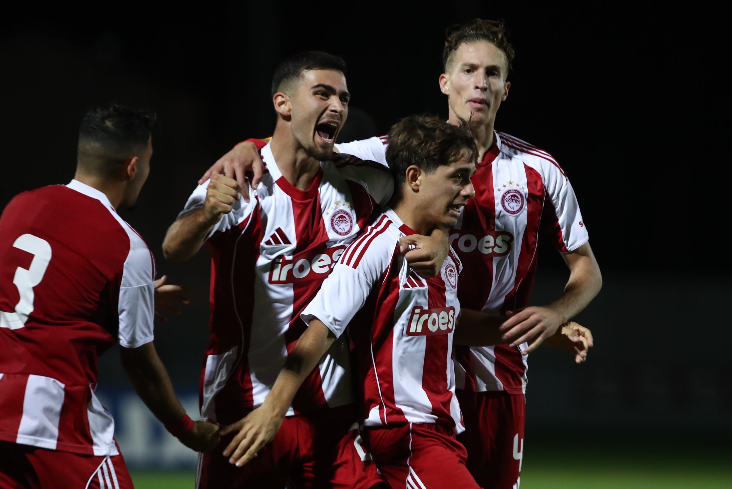 &Eta; &alpha;&pi;ί&theta;&alpha;&nu;&eta; ώ&rho;&alpha; &tau;&omicron;&upsilon; &alpha;&gamma;ώ&nu;&alpha; &Omicron;&lambda;&upsilon;&mu;&pi;&iota;&alpha;&kappa;ό&sigmaf;-&Kappa;&alpha;ϊ&rho;ά&tau; &sigma;&tau;&omicron; Youth League