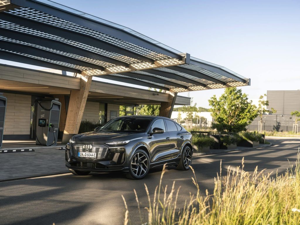Audi Q6 e-tron Sportback: Η ηλεκτροκίνηση πάει πολύ μακριά την …βαλίτσα