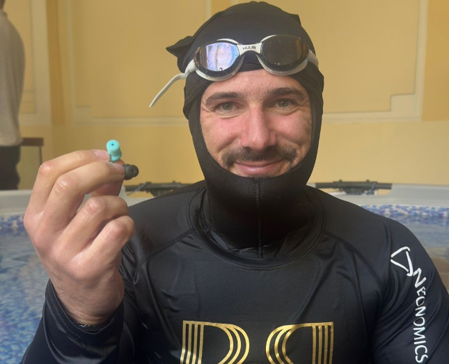 Νέο παγκόσμιο ρεκόρ: Κροάτης ελεύθερος δύτης κράτησε την αναπνοή του για 29 λεπτά