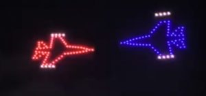 Εντυπωσιακό drone show στη Σχολή Ικάρων με ελληνικό μαχητικό να καταρρίπτει τουρκικό