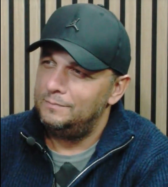 Συγκλονίζει ο Πάνος Ρούτσι στη συνέντευξή του στο MEGA: Νιώθω προδοσία, θα ήθελα να ακούσω έστω για μία φορά τη φωνή του Ντένις