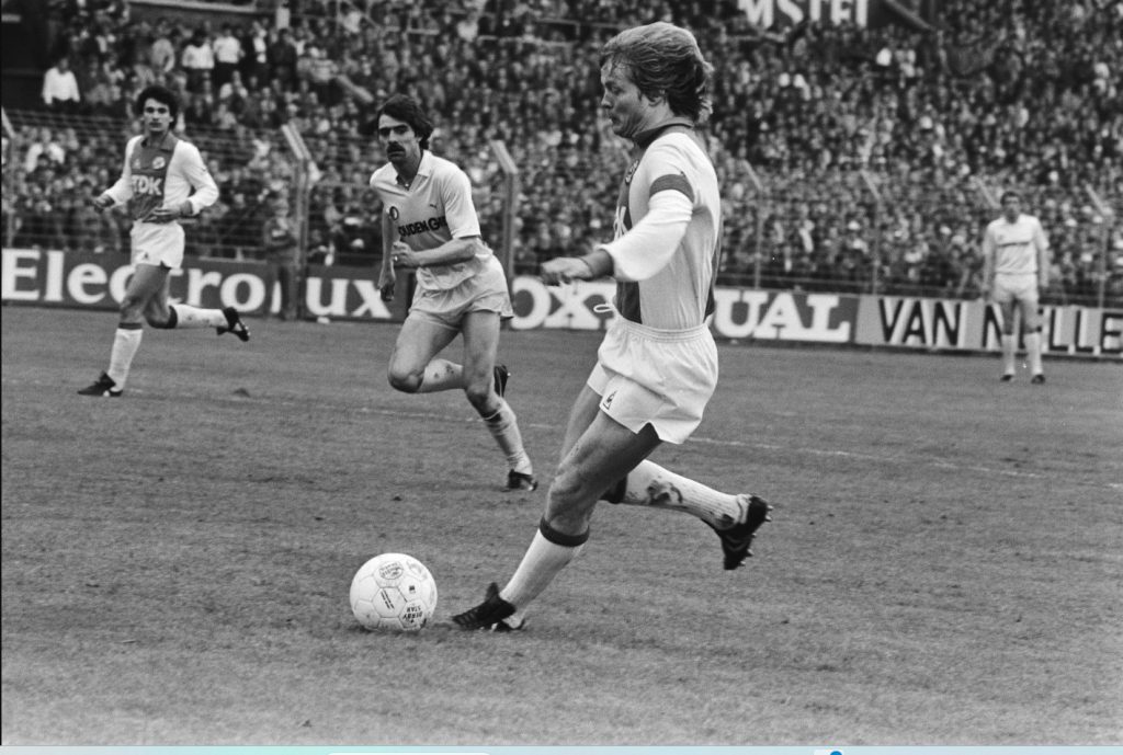 Ο πρώην ποδοσφαιριστής της Μπάγερν Μονάχου που έπαιξε σε Δουβλίνο και Μπόχουμ την ίδια… μέρα