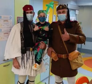 Το τσαρούχι του μαχητή Γαβριήλ: Οι Εύζωνοι στο Ιπποκράτειο για τον μικρό ήρωα που συγκίνησε την Ελλάδα