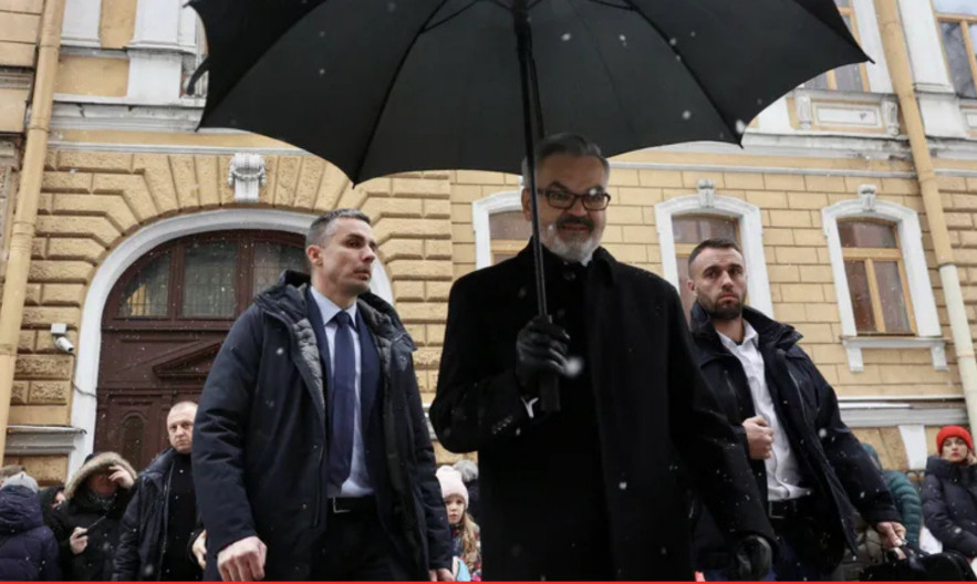 Διπλωματικό επεισόδιο στη Ρωσία: Διαδηλωτές επιτέθηκαν στον πρέσβη της Πολωνίας