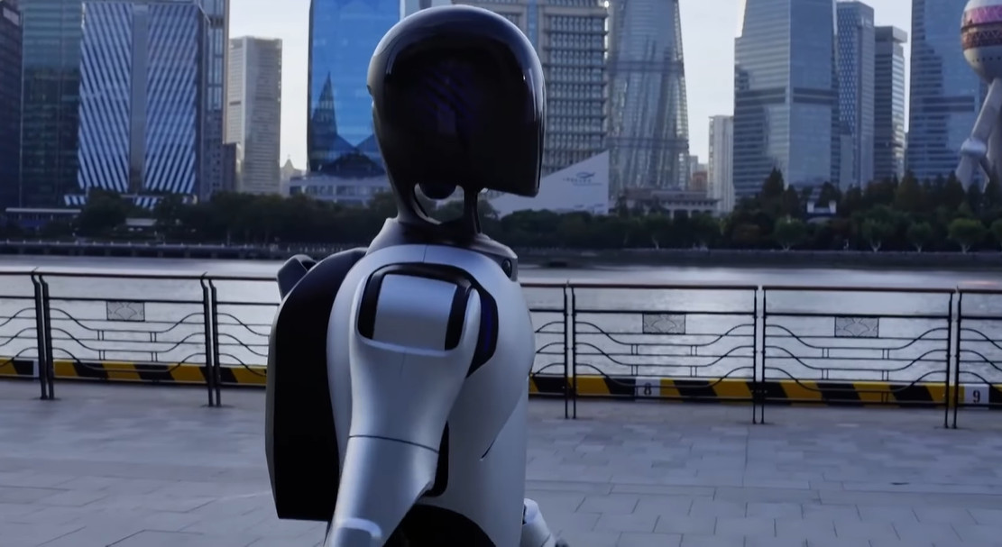 Νέο παγκόσμιο ρεκόρ: Ανθρωπόμορφο ρομπότ από την Κίνα περπάτησε 106 χιλιόμετρα μέσα σε τρεις ημέρες