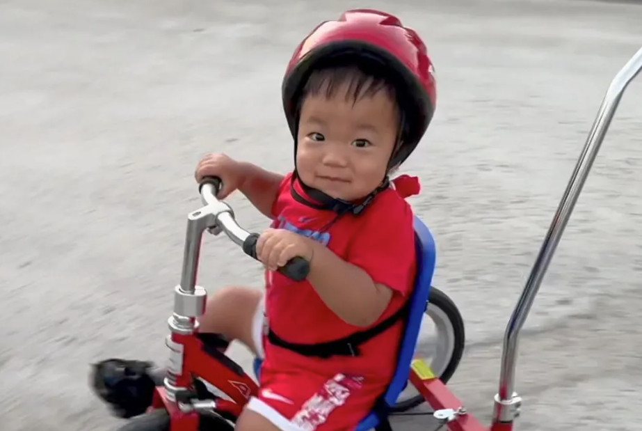 Ο μικρός Όλιβερ νικά το σύνδρομο Hunter: Η πρωτοποριακή γονιδιακή θεραπεία που αναχαιτίζει την παιδική άνοια