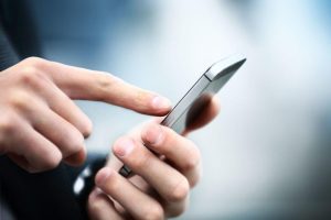 Επίδομα 70 ευρώ για Smartphone: Ποιοι το δικαιούνται
