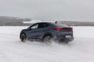 CUPRA Tavascan: Με έκπτωση που αγγίζει τα 5.500 ευρώ