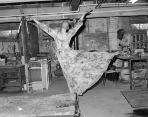 Το άλλο πρόσωπο του Γιώργου Λάνθιμου: Από τα Όσκαρ στα ασπρόμαυρα καρέ, φωτογραφίζοντας τη δική του πραγματικότητα