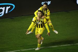 Παναθηναϊκός – ΑΕΚ 2-3: «Διπλό» η Ένωση με χατ-τρικ του Γιόβιτς