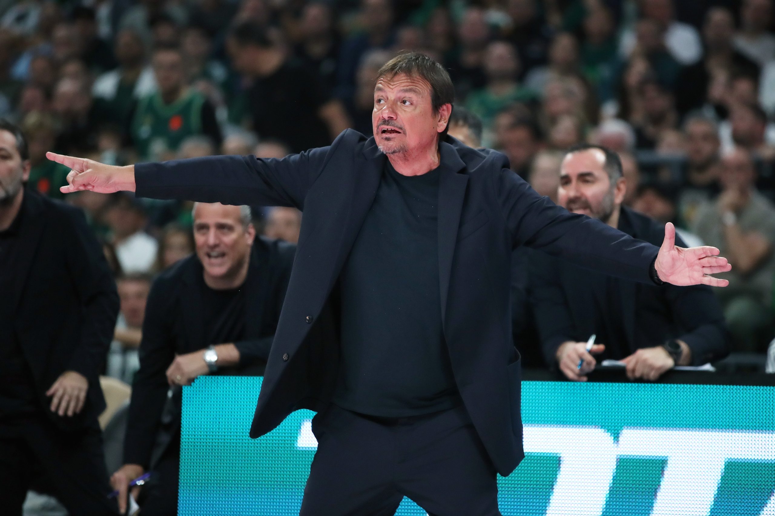 Αταμάν: «Η Παρτιζάν έχει τον καλύτερο προπονητή στην ιστορία του ευρωπαϊκού μπάσκετ, πρέπει να παίξουμε επιθετικά»