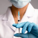 «Σούπερ γρίπη»: Πόσο μας προστατεύει το εμβόλιο – Ποιοι απειλούνται περισσότερο