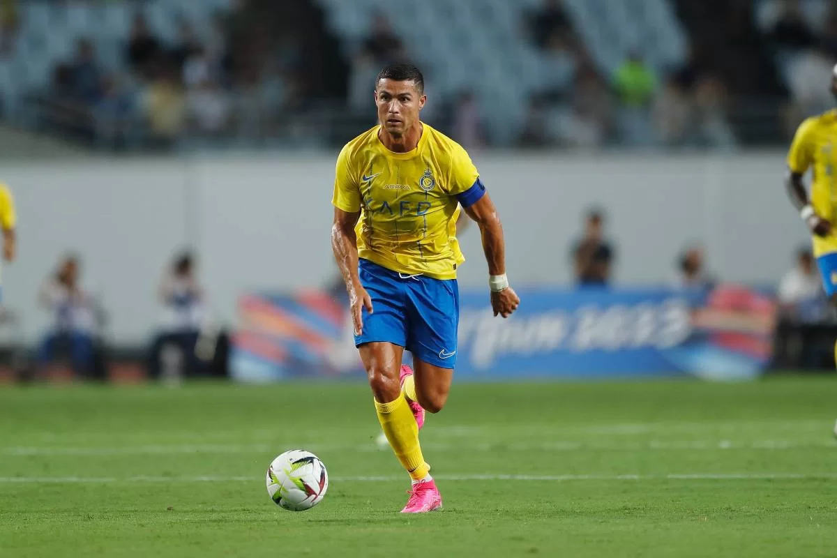 &Sigma;&tau;&omicron;&nu; &Lambda;&epsilon;&upsilon;&kappa;ό &Omicron;ί&kappa;&omicron; &omicron; &Rho;&omicron;&nu;ά&lambda;&nu;&tau;&omicron; &ndash; &Omicron; &lambda;ό&gamma;&omicron;&sigmaf; &tau;&eta;&sigmaf; &sigma;&upsilon;&nu;ά&nu;&tau;&eta;&sigma;&eta;&sigmaf; &mu;&epsilon; &tau;&omicron;&nu; &Tau;&rho;&alpha;&mu;&pi;