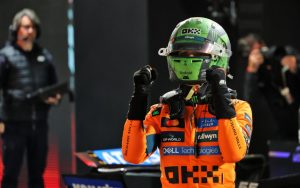 Formula 1: Η pole του Νόρις στο Λας Βέγκας και η «εφιαλτική» πρώτη σεζόν του Χάμιλτον στη Ferrari