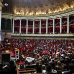 Πρώτο θέμα στα γαλλικά ΜΜΕ η οικονομική «διάσωση» της Γαλλίας από την Ελλάδα