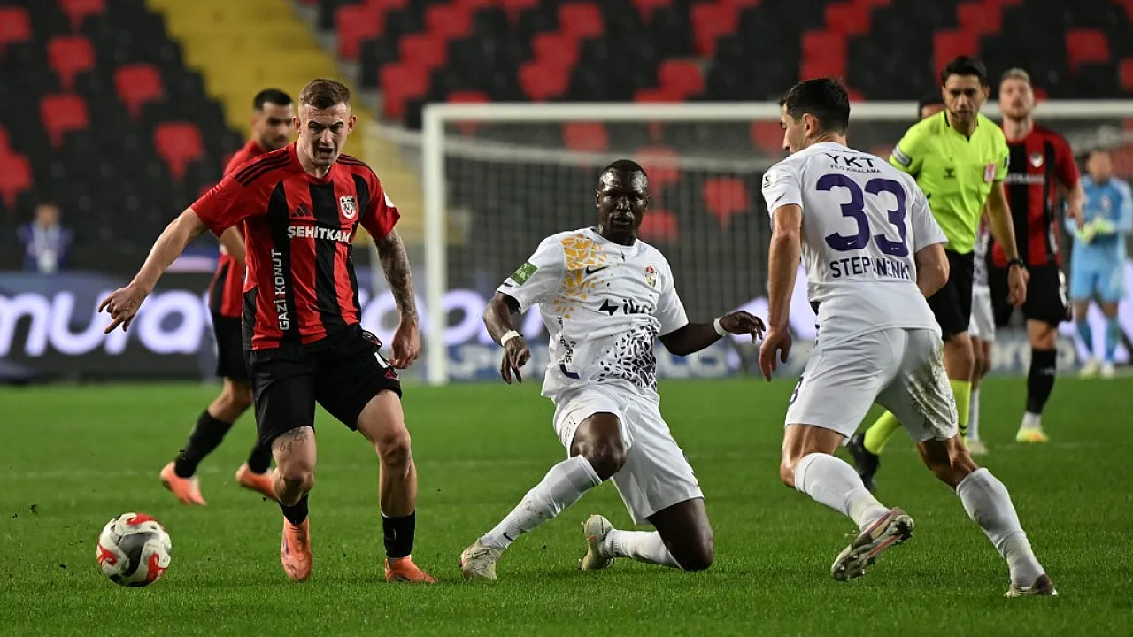 Απιθανό σκηνικό στην Τουρκία: Γκολ μέτρησε ενώ οι παίκτες... πλακώνονταν! (vid)