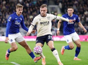 Απίστευτο περιστατικό στο Μάντσεστερ Γιουνάιτεντ – Έβερτον με κόκκινη κάρτα στον Γκέιγ για βίαιη συμπεριφορά σε… συμπαίκτη του