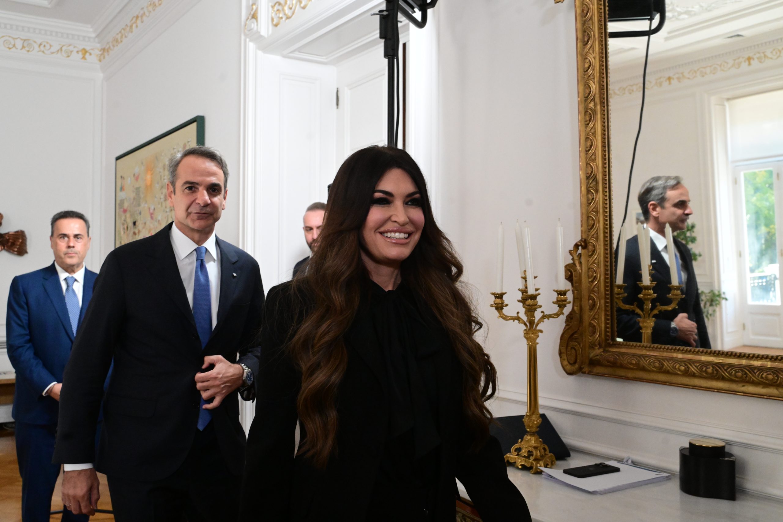 &Kappa;ί&mu;&pi;&epsilon;&rho;&lambda;&iota; &Gamma;&kappa;ί&lambda;&phi;&omicron;ϊ&lambda; &gamma;&iota;&alpha; &tau;&eta; &sigma;&upsilon;&mu;&phi;&omega;&nu;ί&alpha; &Epsilon;&lambda;&lambda;ά&delta;&alpha;&sigmaf; &ndash; &Omicron;&upsilon;&kappa;&rho;&alpha;&nu;ί&alpha;&sigmaf;: &laquo;&Eta; &epsilon;&nu;&epsilon;&rho;&gamma;&epsilon;&iota;&alpha;&kappa;ή &alpha;&sigma;&phi;ά&lambda;&epsilon;&iota;&alpha; &epsilon;ί&nu;&alpha;&iota; &epsilon;&theta;&nu;&iota;&kappa;ή &alpha;&sigma;&phi;ά&lambda;&epsilon;&iota;&alpha;&raquo;