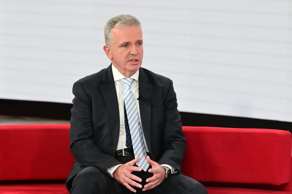 Πήραν… φύλλο πορείας Κυριακή βράδυ