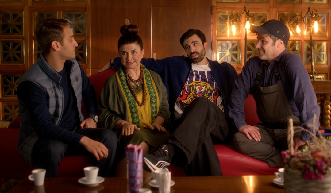 HOTΕΛ ΕΛVIRA: Ζήλια και ανατροπές στον γάμο της πρώην του Χάρι - Απόψε στις 21:00