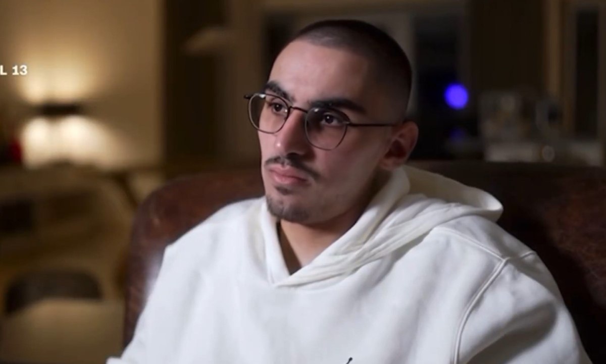 Ισραηλινός όμηρος περιγράφει κλαίγοντας τα φρικτά βασανιστήρια της Χαμάς: «Βρισκόμουν στο κατώφλι του θανάτου»