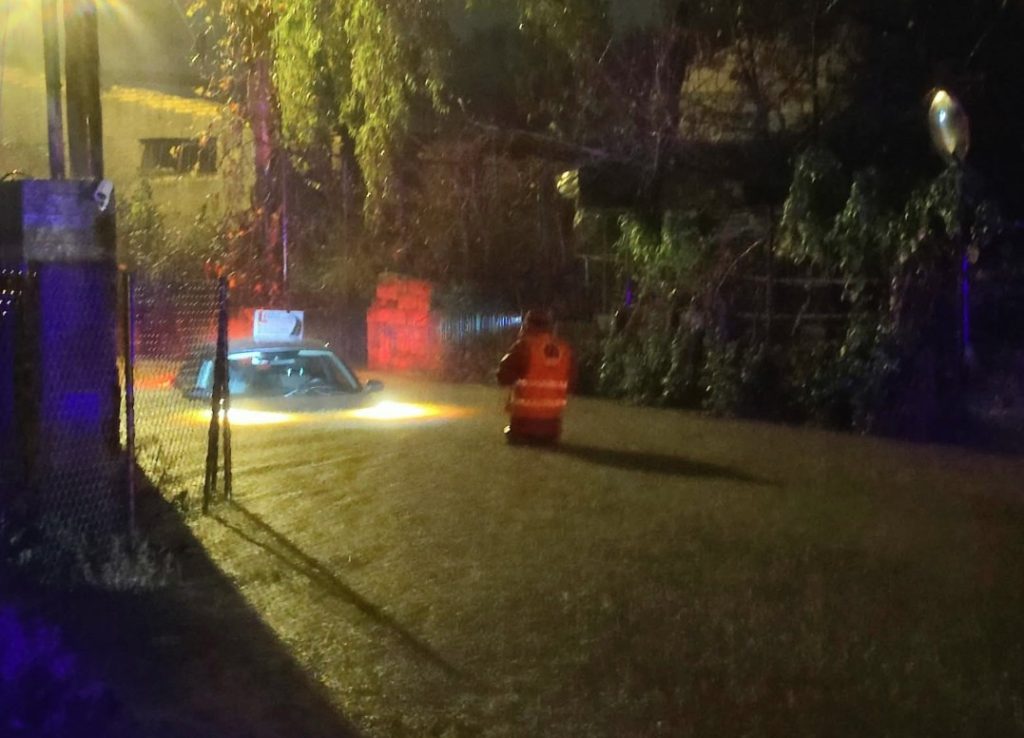 Πλημμυρισμένος δρόμος Δυτική Ελλάδα