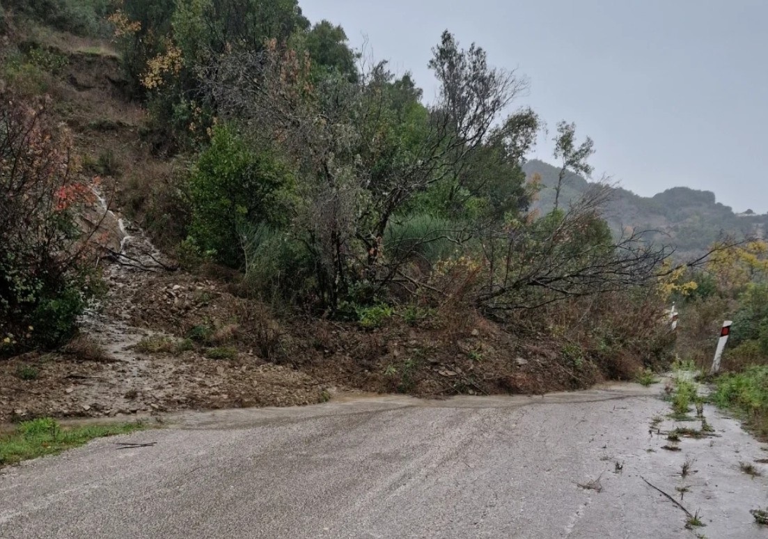 Κακοκαιρία: Σοβαρές ζημιές σε Ήπειρο, Καστοριά και Κέρκυρα