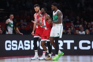 Μια σκληρή σκηνοθεσία της μοίρας