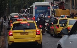 Μποτιλιάρισμα στον Κηφισό, «ασφυξία» στο κέντρο της Αθήνας λόγω του Μαραθωνίου