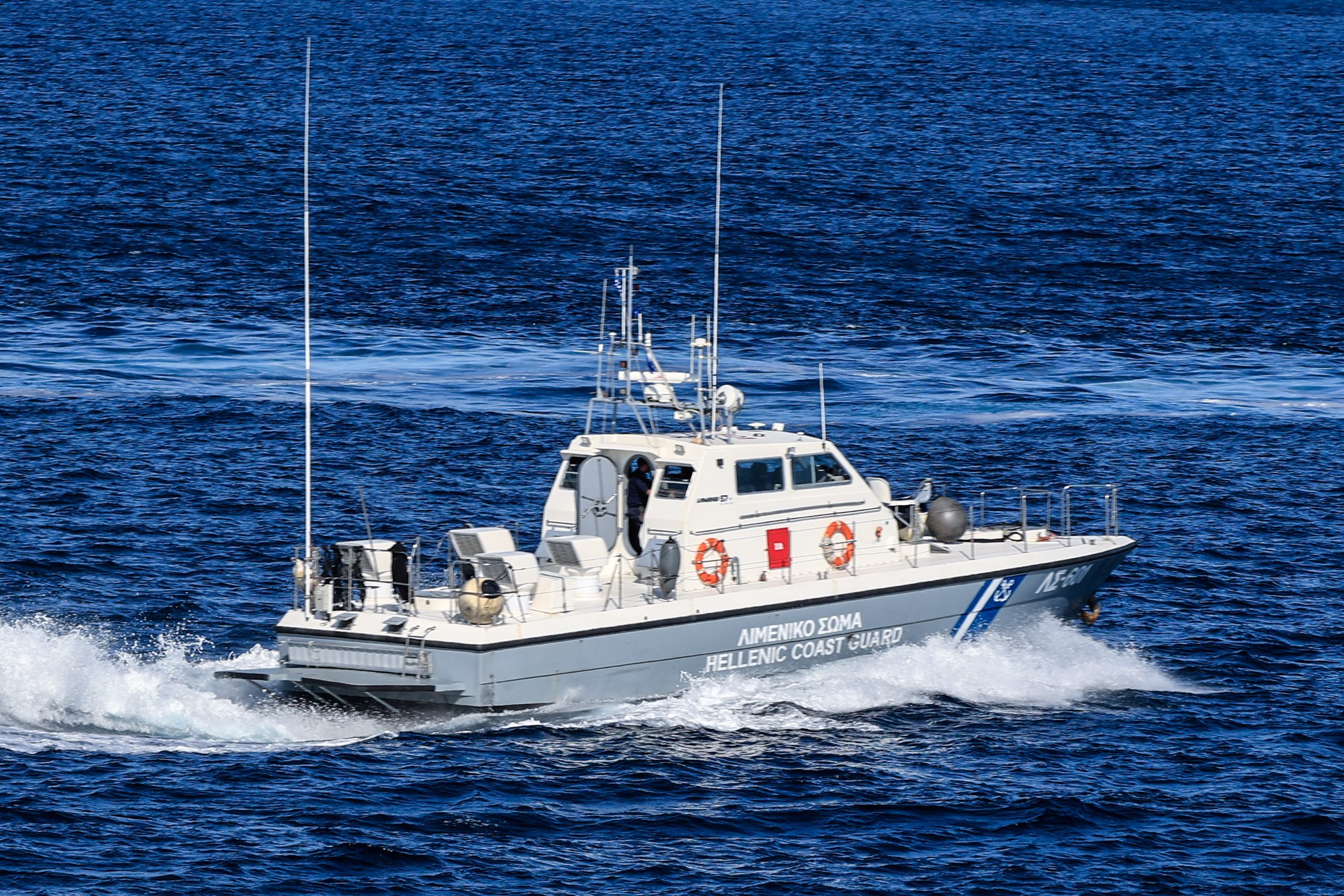 Σοκ νότια της Ιεράπετρας: Λέμβος με 18 νεκρούς μετανάστες