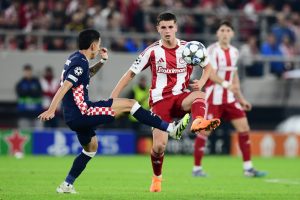 Ο Ερυθρόλευκος κόσμος και η «τρέλα» του