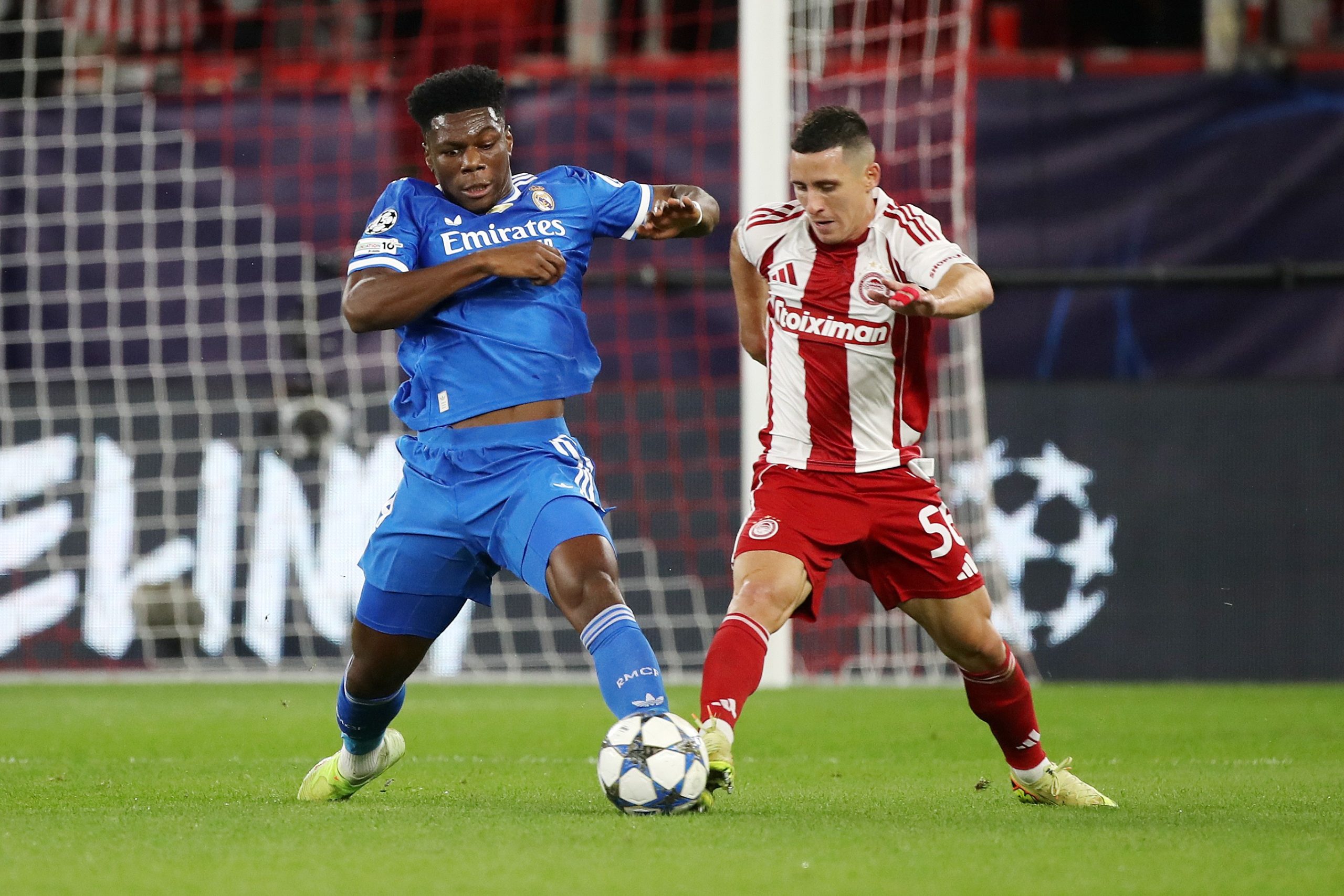 Την κοίταξε στα μάτια και την τρόμαξε!