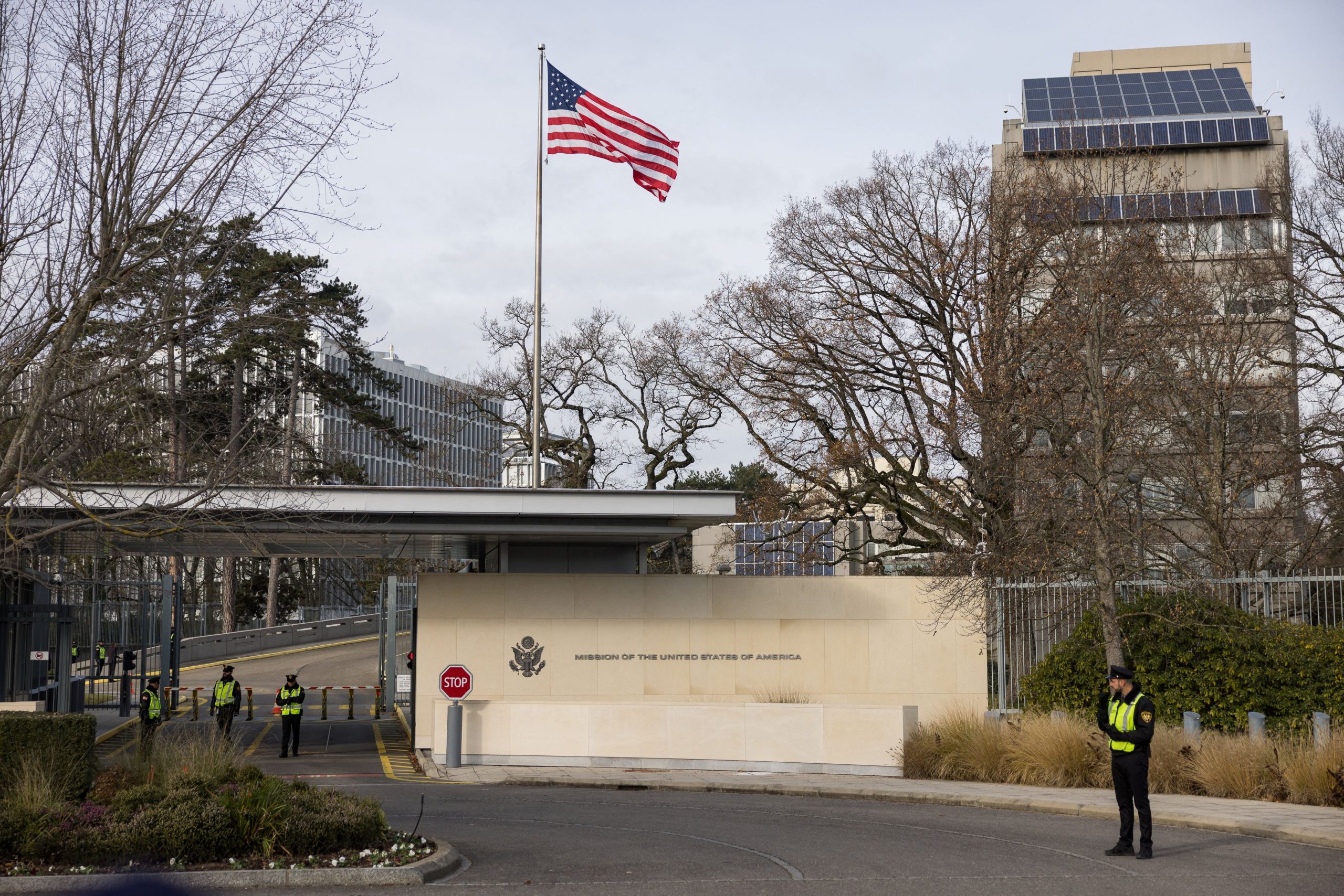 Πρώτα κατάπαυση πυρός, μετά διαπραγματεύσεις για το εδαφικό – Η αντιπρόταση Ευρωπαίων και Ζελένσκι στον Τραμπ