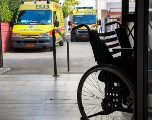 Τροχαίο στη λεωφόρο Λαυρίου: Ζευγάρι ηλικιωμένων σκοτώνεται με διαφορά λίγων λεπτών – «Είδαμε να της κρατά το χέρι…»