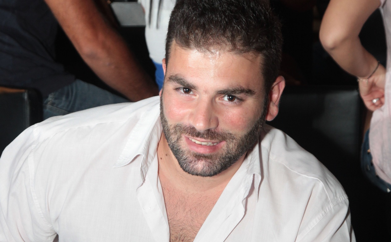 &Kappa;ύ&kappa;&lambda;&omega;&mu;&alpha; &alpha;&pi;ά&tau;&eta;&sigmaf;: &Tau;&iota; &lambda;έ&epsilon;&iota; &eta; &omicron;&iota;&kappa;&omicron;&gamma;έ&nu;&epsilon;&iota;&alpha; &tau;&omicron;&upsilon; &Pi;&alpha;&nu;&tau;&epsilon;&lambda;ή &Pi;&alpha;&nu;&tau;&epsilon;&lambda;ί&delta;&eta; &gamma;&iota;&alpha; &tau;&eta;&nu; &epsilon;&mu;&pi;&lambda;&omicron;&kappa;ή &tau;&omicron;&upsilon; &omicron;&nu;ό&mu;&alpha;&tau;ό&sigmaf; &tau;&omicron;&upsilon;