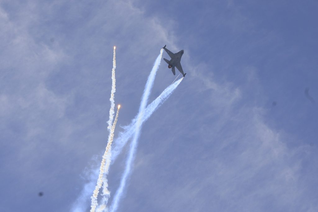 Βουλγαρία: Η Σόφια υποδέχεται την πρώτη παρτίδα μαχητικών αεροσκαφών F-16 Block 70