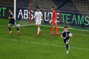 Τα δύο γρήγορα γκολ της Σκωτίας με Ντόουκ και Κρίστι (vid)