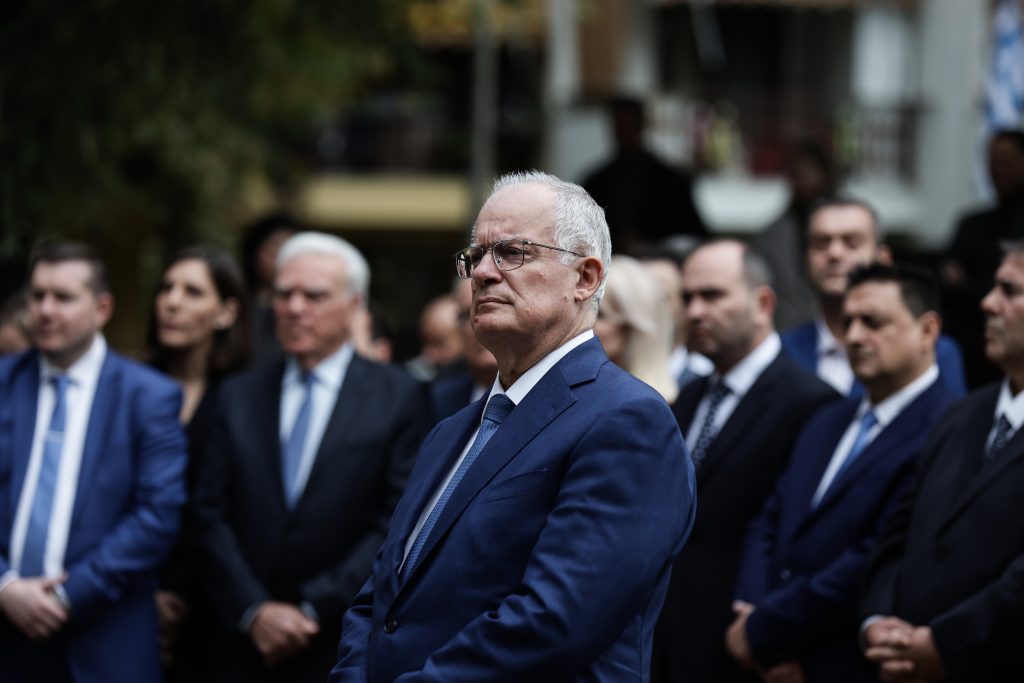 Το ΠΑΣΟΚ «ελέγχει» τον Πρόεδρο