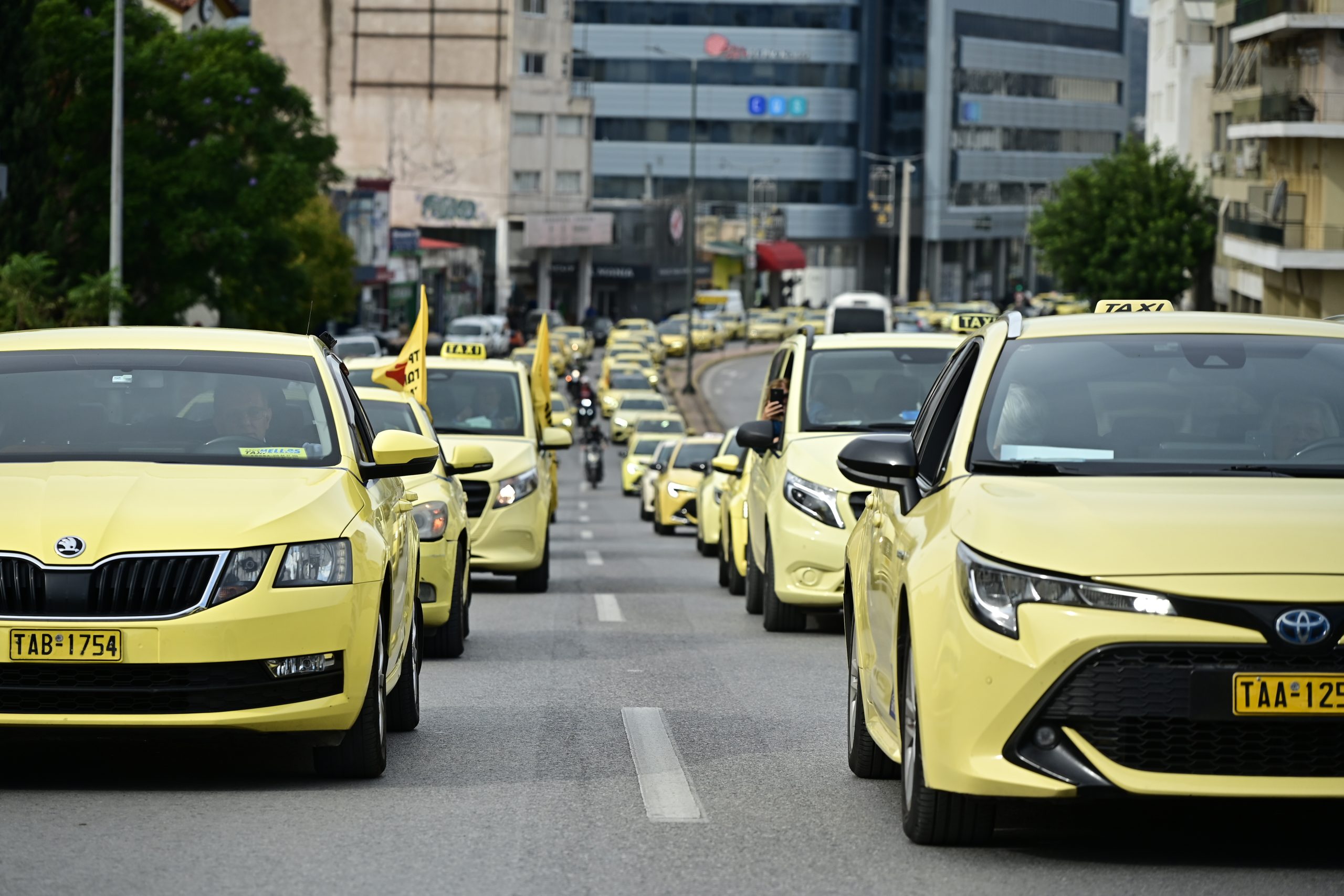 Χωρίς ταξί και σήμερα η Αττική: Νέα 24ωρη απεργία από το ΣΑΤΑ και συγκέντρωση στη Λεωφόρο Αθηνών
