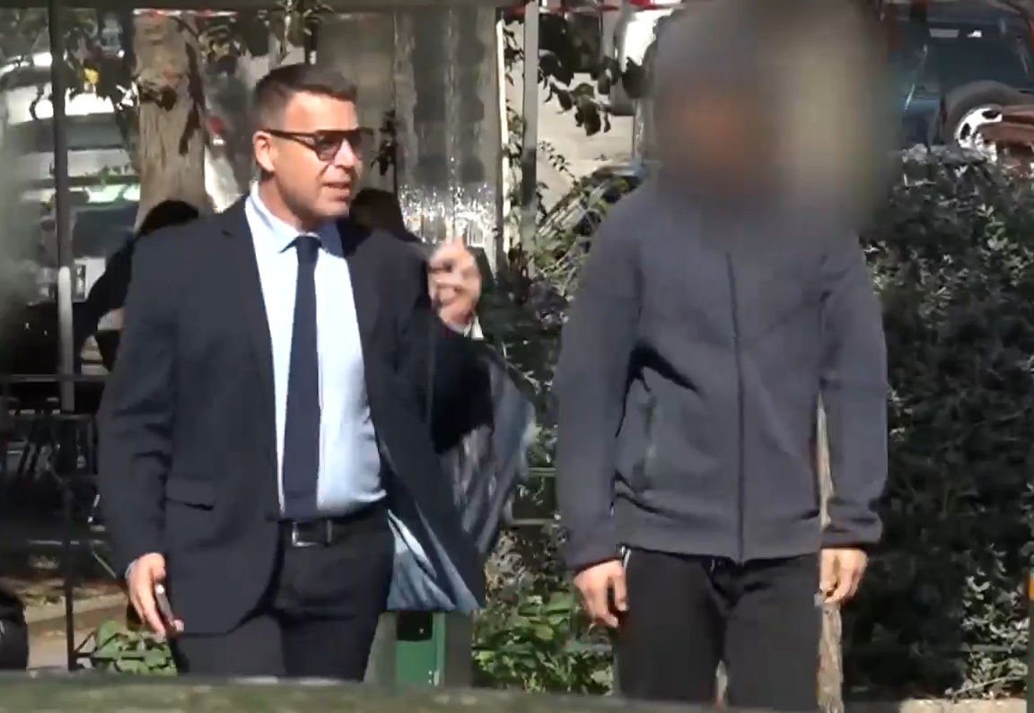 Γνωστός τενόρος κατηγορείται για ξυλοδαρμό του 15χρονου γιου του: «Τραγικό να ασκείται βία από πατέρα σε γιο»