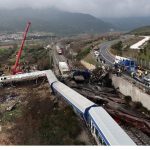 Τεμπη: Aπόφαση ορόσημο για τους συγγενείς των θυμάτων – Το Δημόσιο υποχρεώθηκε να σταθεί στο πλευρό τους