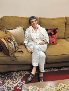 Μαρίνα Καψαμπέλη: «Ο Καραγκιόζης οξύνει τη φαντασία των παιδιών»