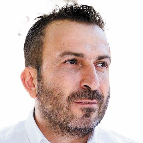 Στέφανος Παραστατίδης