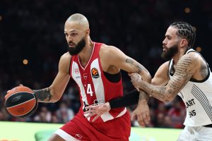 Ολυμπιακός-Μπάγερν Μονάχου 95-80: «Ρεσιτάλ» από Βεζένκοφ και Μιλουτίνοφ