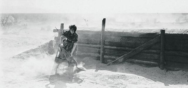 &Lambda;ό&lambda;&epsilon;&kappa;: &laquo;&Tau;&omicron; &rho;ί&sigma;&kappa;&omicron; &sigma;&tau;&eta;&nu; &tau;έ&chi;&nu;&eta; &epsilon;ί&nu;&alpha;&iota; &epsilon;&xi;&alpha;&iota;&rho;&epsilon;&tau;&iota;&kappa;ά &gamma;&omicron;&eta;&tau;&epsilon;&upsilon;&tau;&iota;&kappa;ό&raquo;