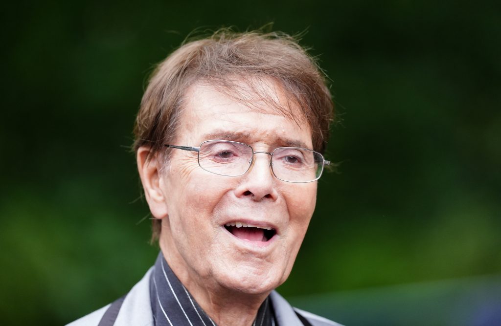 Κλιφ Ρίτσαρντ: Η μάχη με τον καρκίνο του προστάτη και το μήνυμά του για προληπτικές εξετάσεις