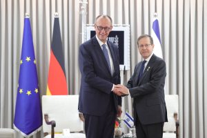 Στο Ισραήλ ο Γερμανός καγκελάριος – Έκκληση στην Παλαιστινιακή Αρχή για μεταρρυθμίσεις