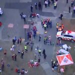 Βήματα από τον θάνατο: Νέο βίντεο – σοκ από την επίθεση στο Σίδνεϊ – Επιζώντες κρύφτηκαν δίπλα στους τρομοκράτες