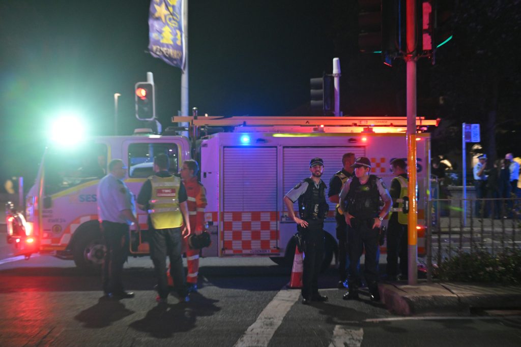 «Παιδιά έπεφταν, άνθρωποι τραυματισμένοι, πανικός»: Ελληνίδα δασκάλα περιγράφει τις στιγμές φρίκης από τη φονική επίθεση στην Αυστραλία