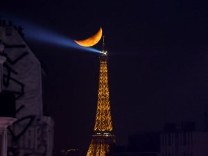 Εντυπωσιακή ουράνια ευθυγράμμιση σήμερα: Σελήνη, Αφροδίτη και Πλειάδες «σχεδιάζουν» ένα σπάνιο φαινόμενο